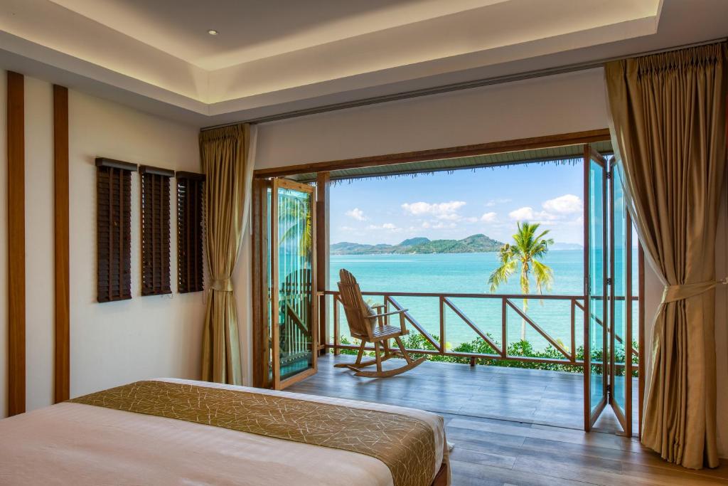 Coconut Grove Resort - 7