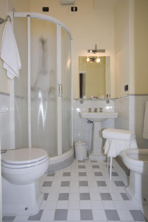 Palazzo Gamba Apartments al Duomo - Resim 30