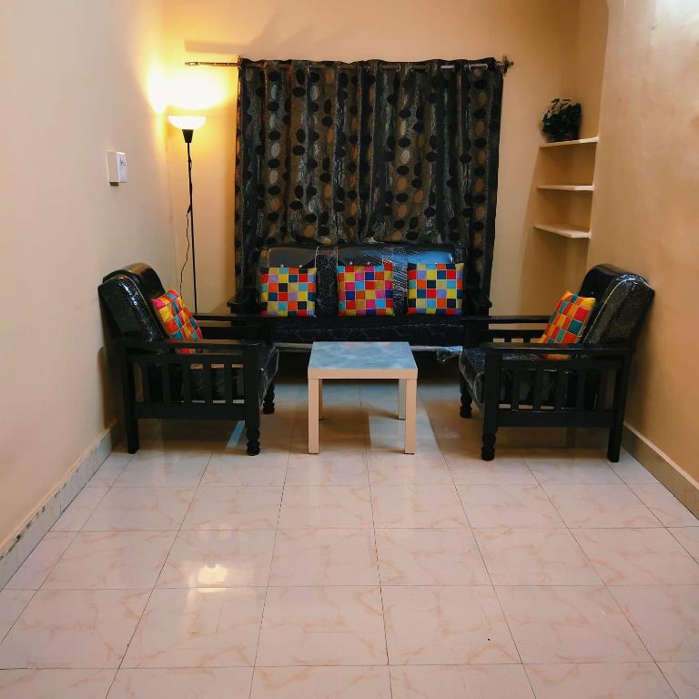 Cool Cozy 2- 2Bhk 1AC sainikpuri secunderabad - Housity