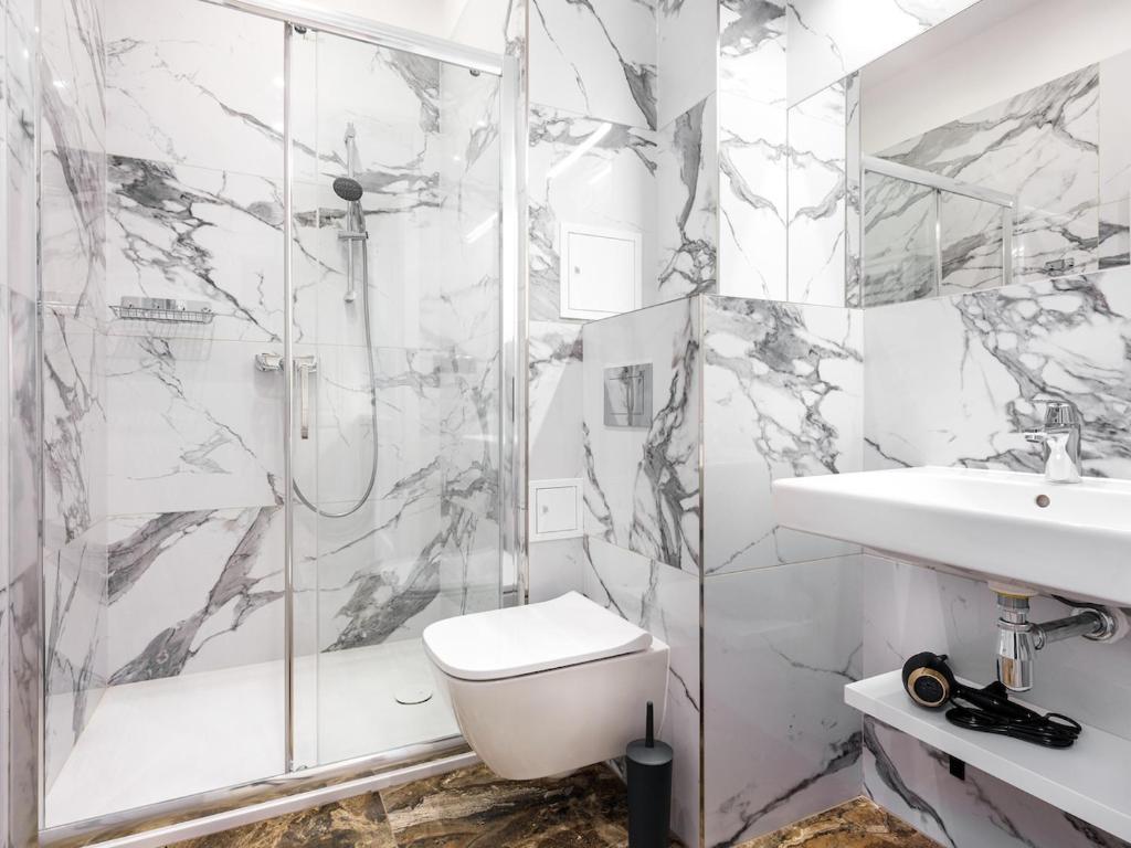 Kúpeľňa v ubytovaní Tyzenhauz Apartments Comfort