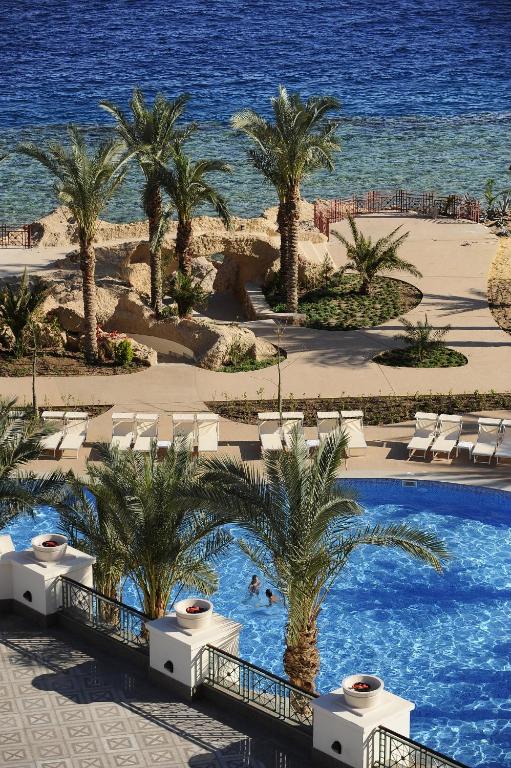 Bazén v ubytování Stella Di Mare Beach Hotel & Spa nebo v jeho okolí
