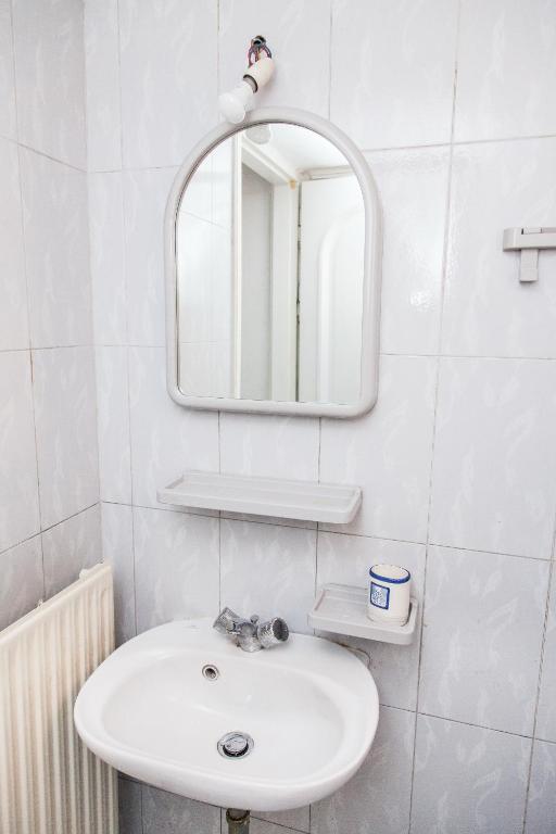 Sunny Apartment near Metro Station - Two-Bedroom Apartment