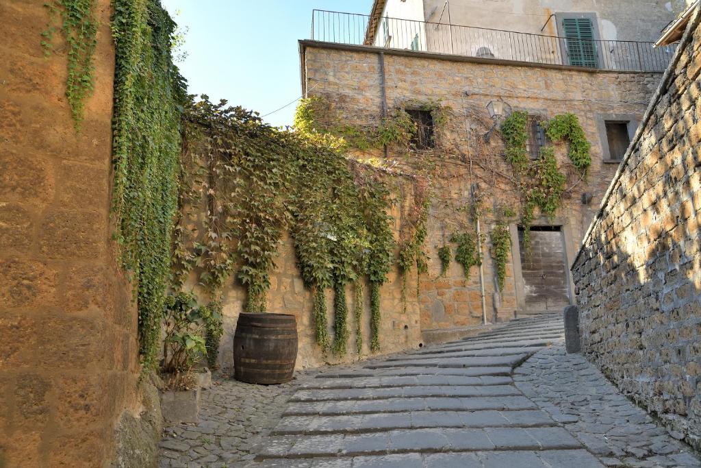 Fotografie z fotogalerie ubytování Palazzo Granaroli v destinaci Bagnoregio