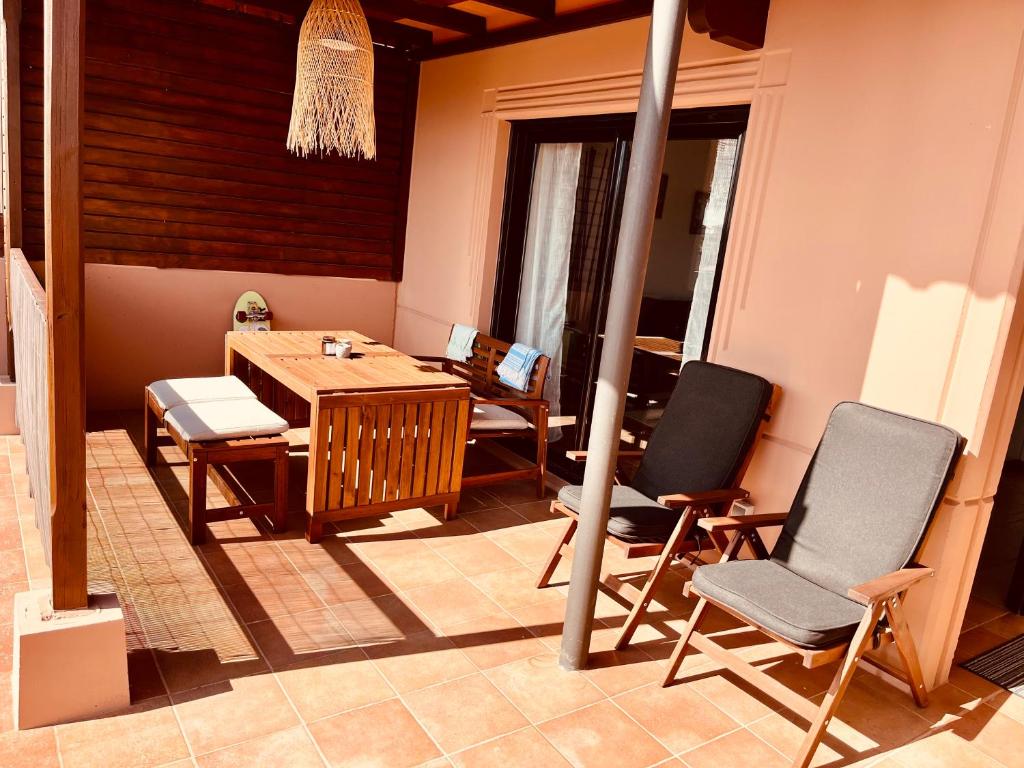 Posezení v ubytování Stillvolle Villa mit Terrasse, Garten und Grill