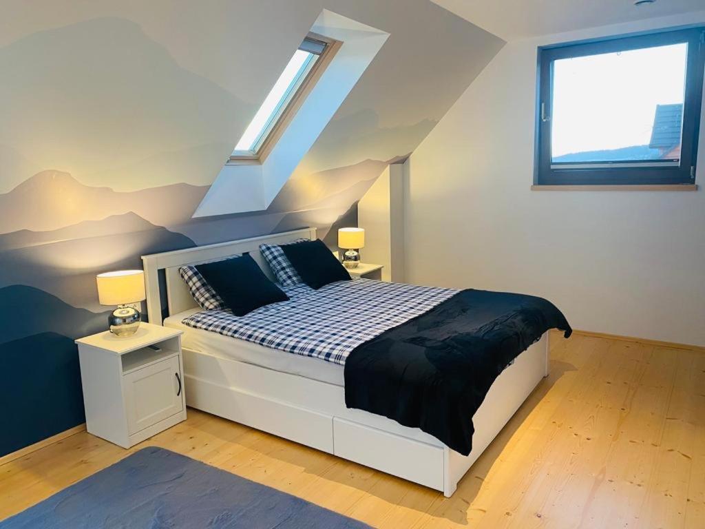 Letto o letti in una camera di Scenic Chalet Malowniczy Domek