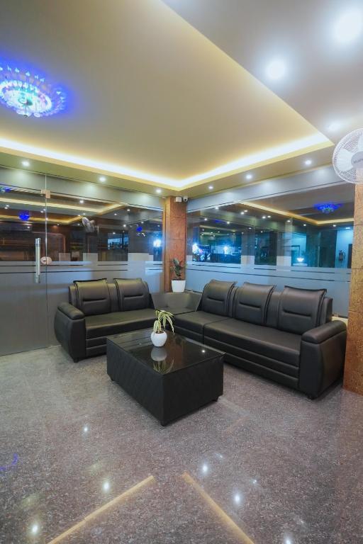 Posezení v ubytování BEVERLY SUITES