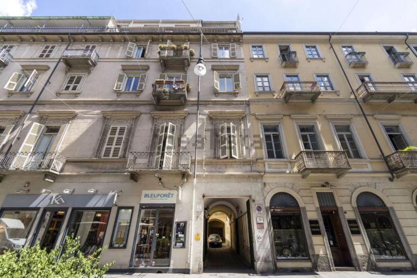 Budynek, w którym mieści się apartament