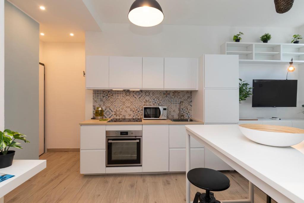 Kuchnia lub aneks kuchenny w obiekcie [Sweet apartment] - Grazioli 2