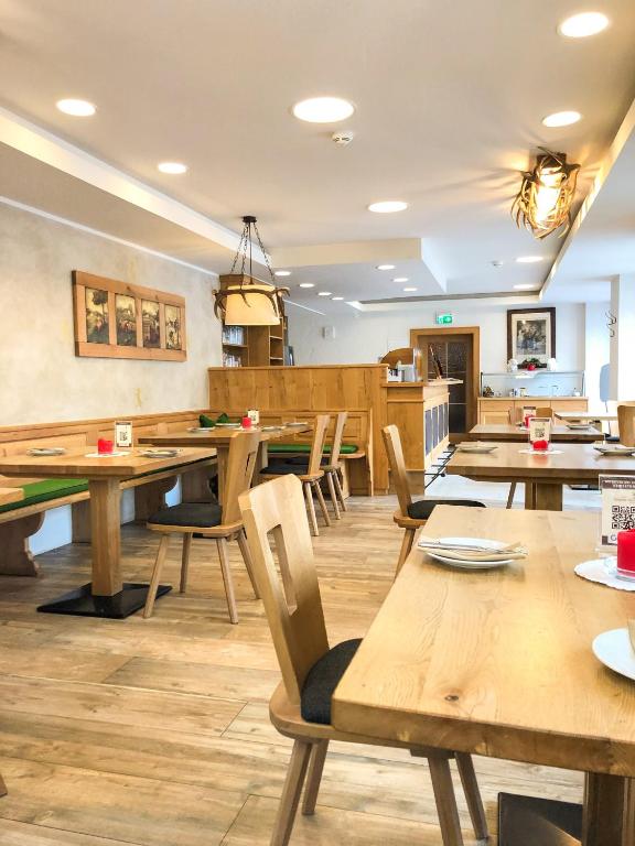 Posezení v ubytování Hotel Goldener Löwe