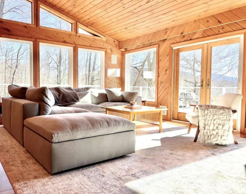 Bear's Eye View, Bovina Center (updated prices 2024)