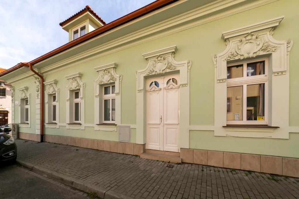 Budova, v ktorej sa apartmán nachádza
