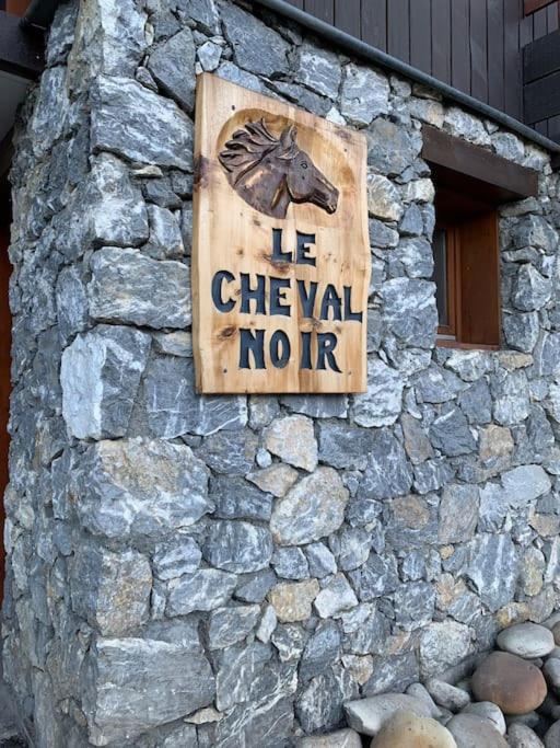 Certifikát, hodnocení, plakát nebo jiný dokument vystavený v ubytování Le cheval noir 37 (6-7 couchages )