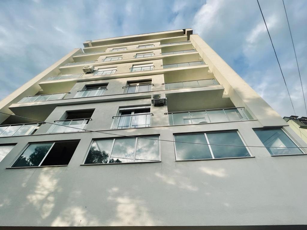 Eni Apartment - Imazhi 9