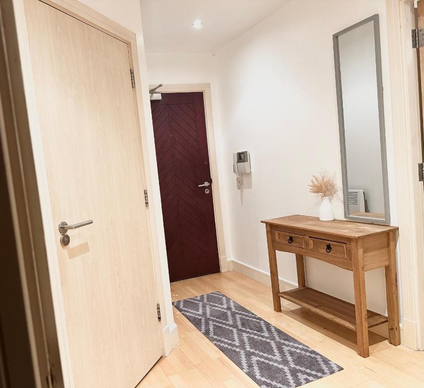 The Temple House Balcony Suite - One-Bedroom Apartment