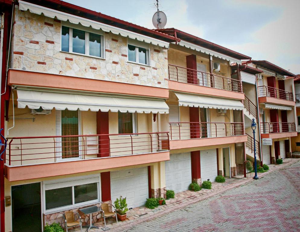 Katerina Apartments, Pefkochori (updated prices 2024)