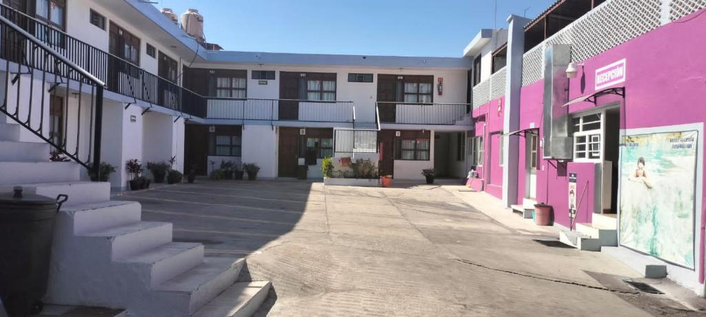 Budova, kde se hotel nachází