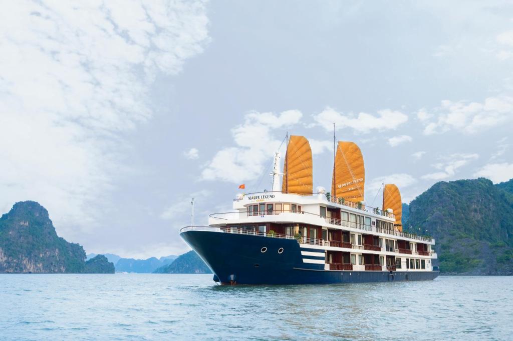 Sealife Legend Cruises Halong