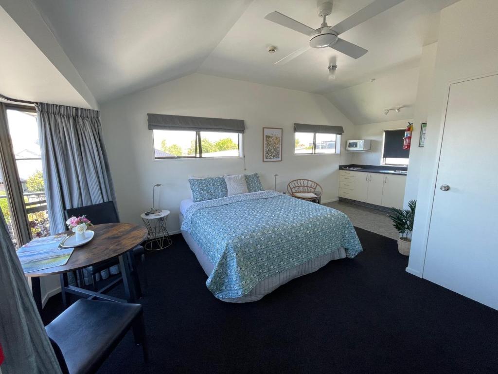 Colonial Motel - Resim 10