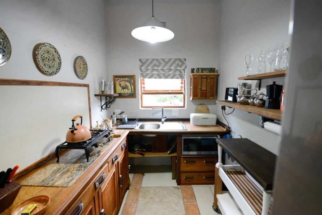 Fynbos Garden Cottage - Image 13