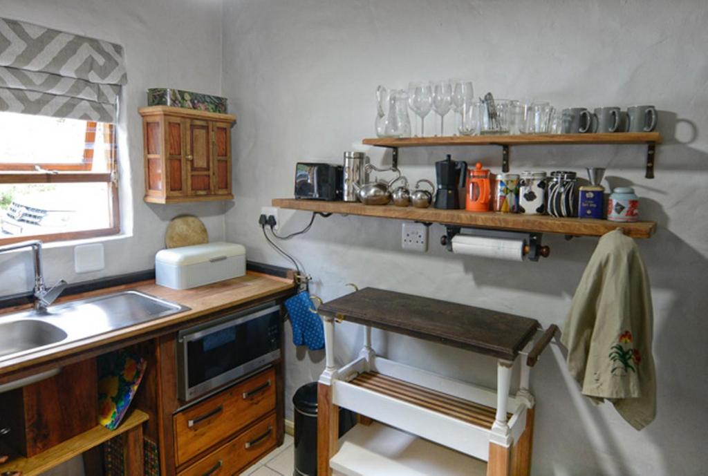 Fynbos Garden Cottage - Image 14