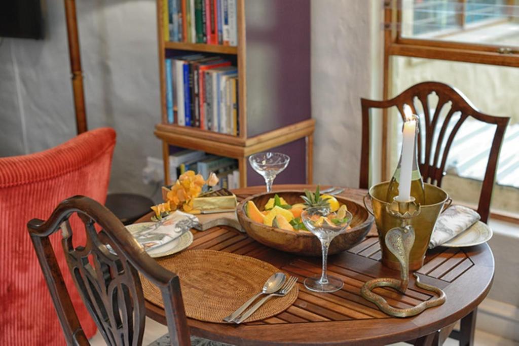 Fynbos Garden Cottage - Image 12
