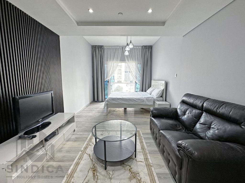 Beautiful Apartment with Lake View