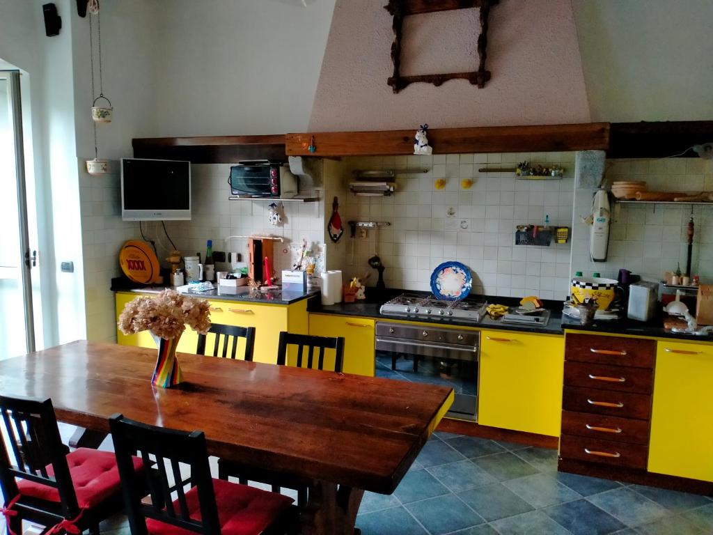 Kuchyň nebo kuchyňský kout v ubytování CASA VACANZE "LA QUIETE"