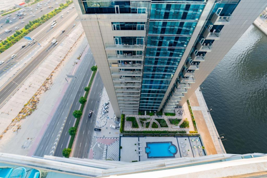 خلیج تجاری برج امواج کاسکو هومز