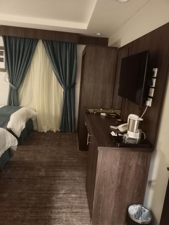 همم للشقق المخدومة - الرحيلي Jeddah - Basic Triple Room