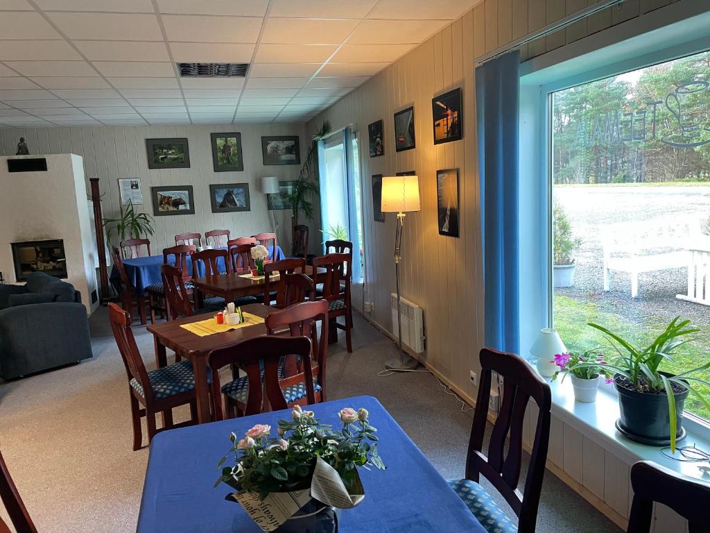 Restaurace v ubytování Emmaste Teemaja