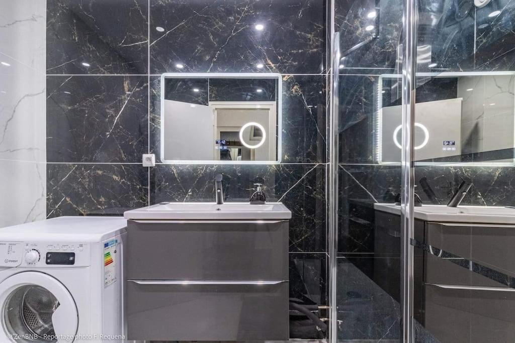 Kúpeľňa v ubytovaní Place privée/Le Marbré/Moderne/60m2