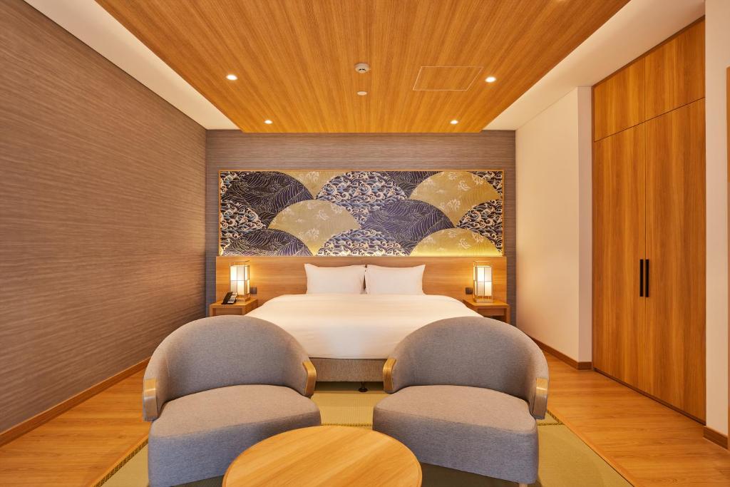 Special Offer - Senior Suite Panoramic Ocean View with Lounge Priviliges