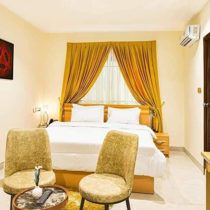 DEAR HOME HOTEL, Koforidua, Ghana