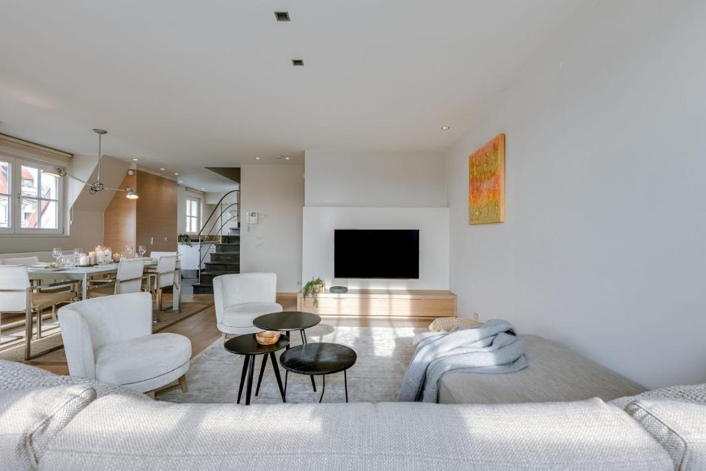 Curated visual reference: Gallery Detail: Huswell Beautiful Penthouse In The Heart Of Knokke Knokke Heist
