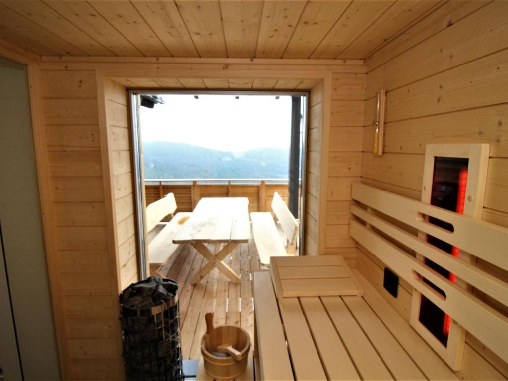 Balkón alebo terasa v ubytovaní Chalet Mountain Lodge - Klippitztörl by Interhome