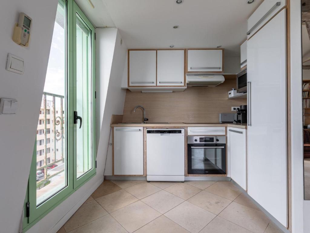 Kuchnia lub aneks kuchenny w obiekcie Apartment Les Araucarias by Interhome