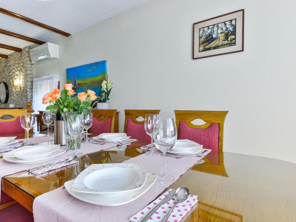 Posezení v ubytování Holiday Home Otavia by Interhome