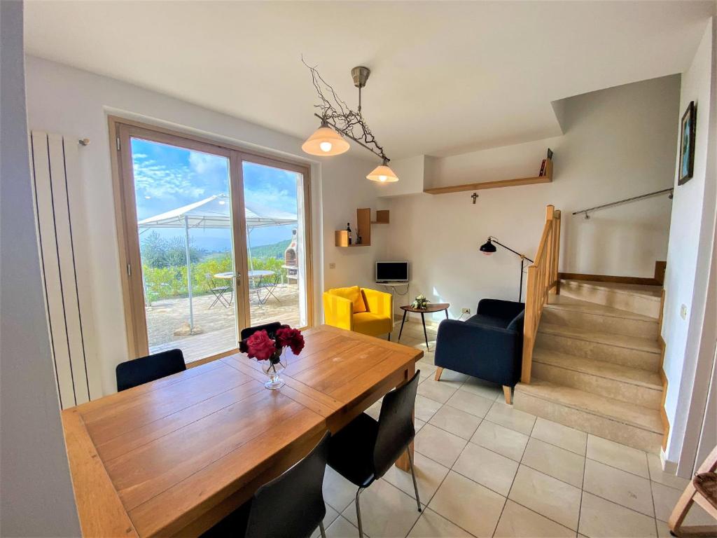 Część wypoczynkowa w obiekcie Holiday Home Casa Chiara by Interhome