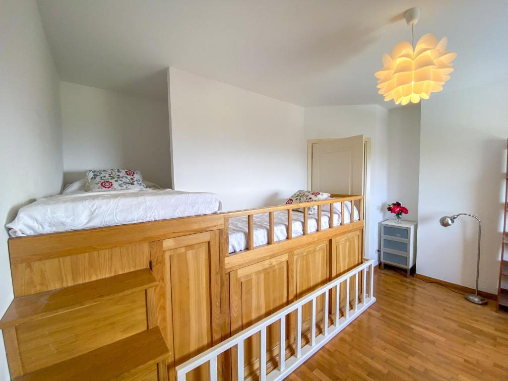 Łóżko lub łóżka w pokoju w obiekcie Holiday Home Casa Chiara by Interhome