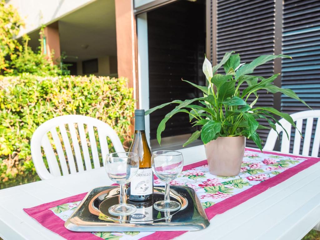 Napoje w obiekcie Apartment Bilo Standard Garden-4 by Interhome
