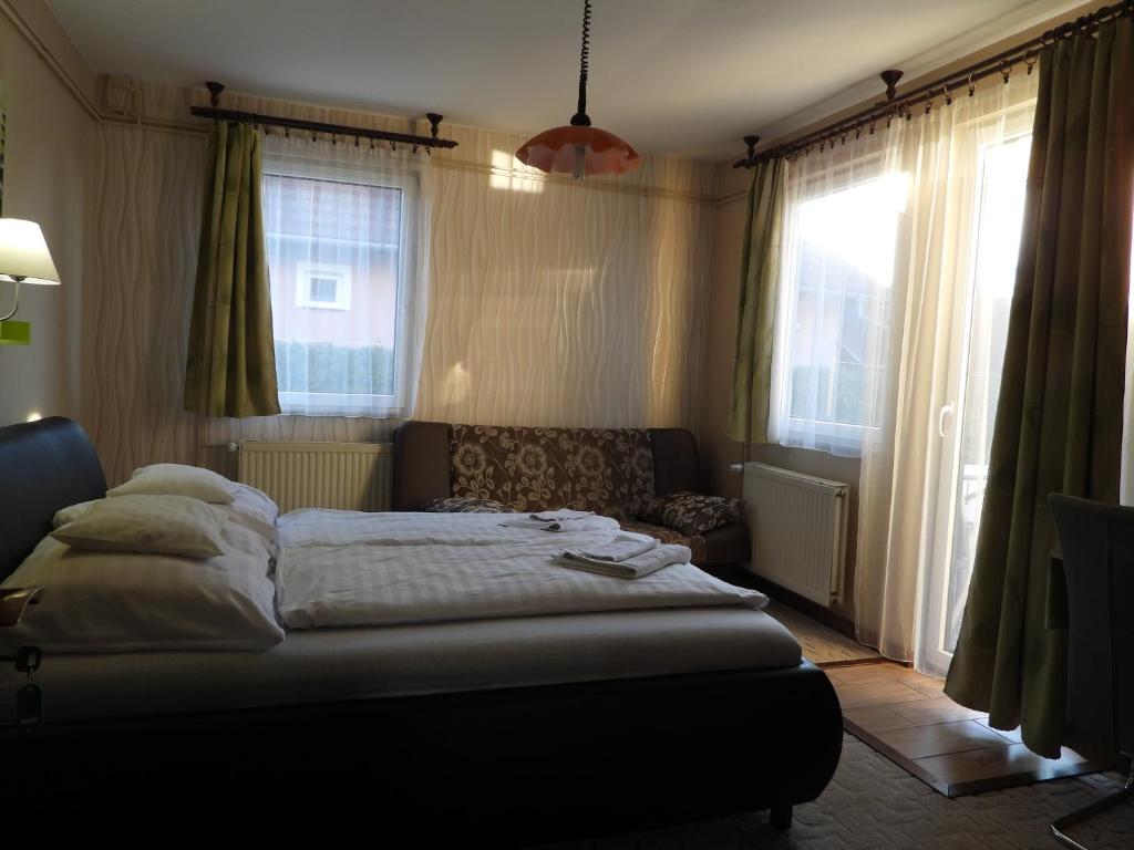 Fotografie z fotogalerie ubytování Médea Apartman v Buku