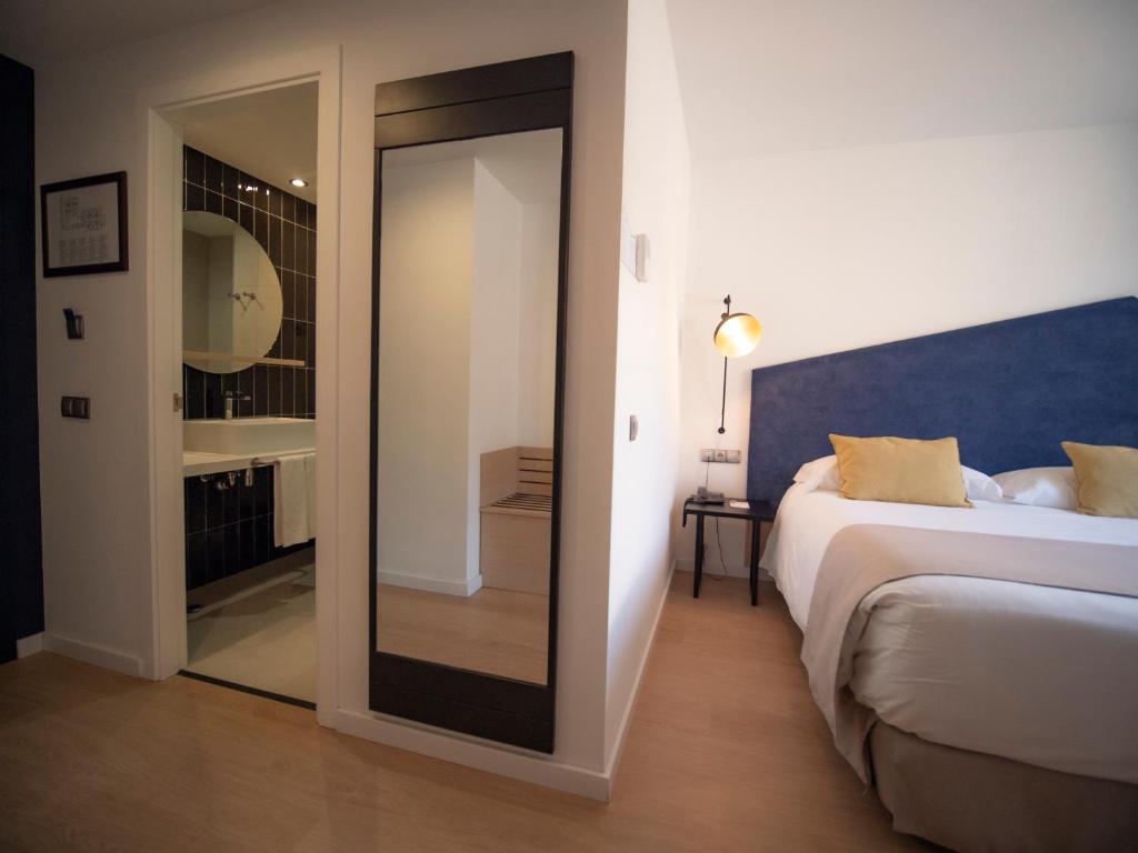 Hotel Roc Melerにあるベッド