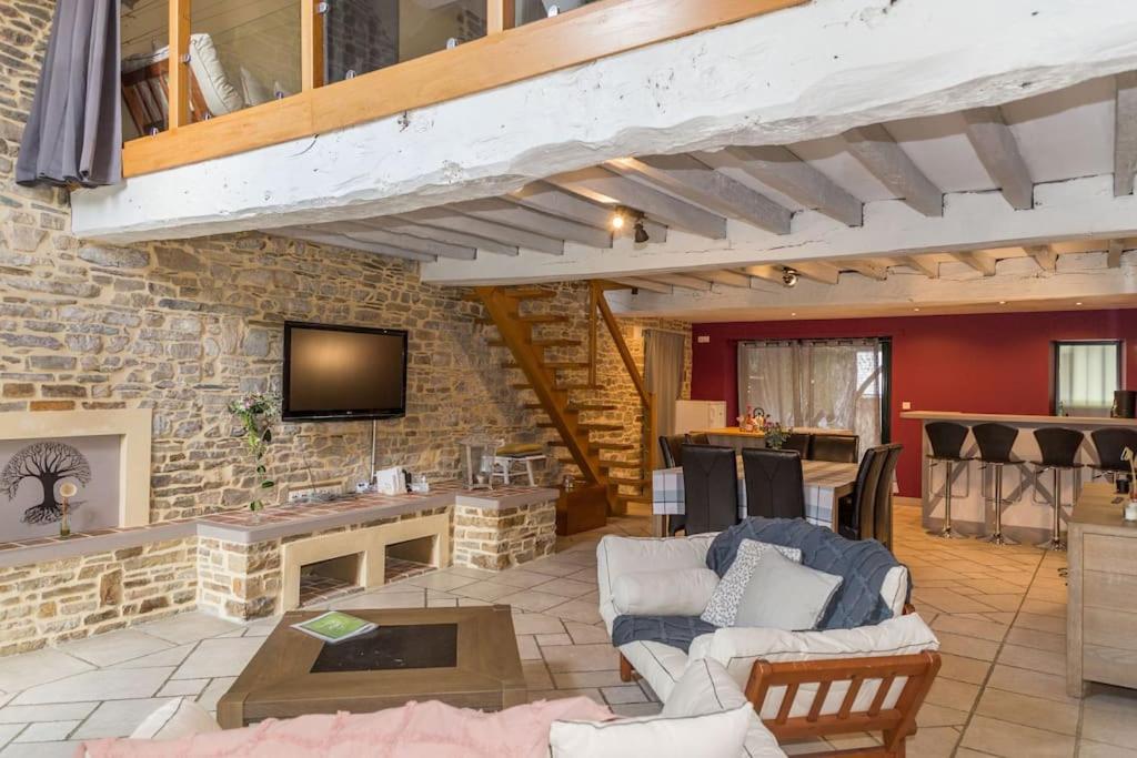 Gîte de charme à la campagne - Two-Bedroom House