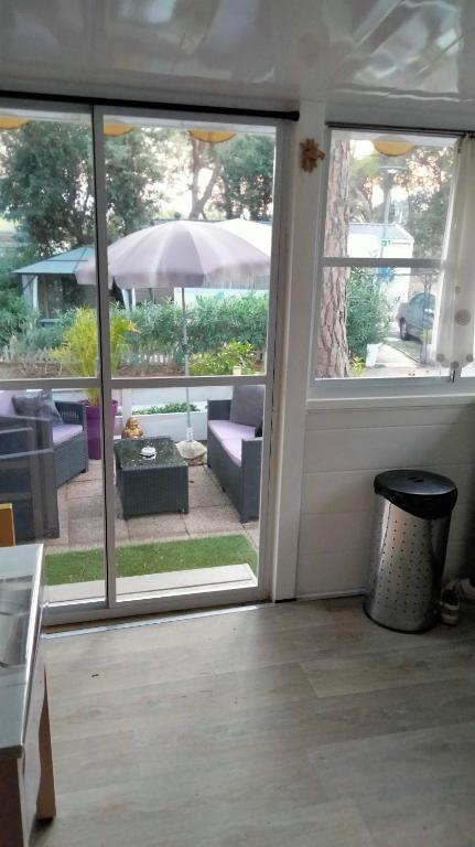 Zahrada ubytování Camping L'Oasis 5 étoiles à Puget-sur-Argens