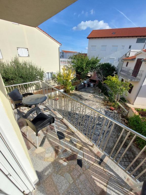 Fotografie z fotogalerie ubytování Apartment house Slavka v destinaci Vodice