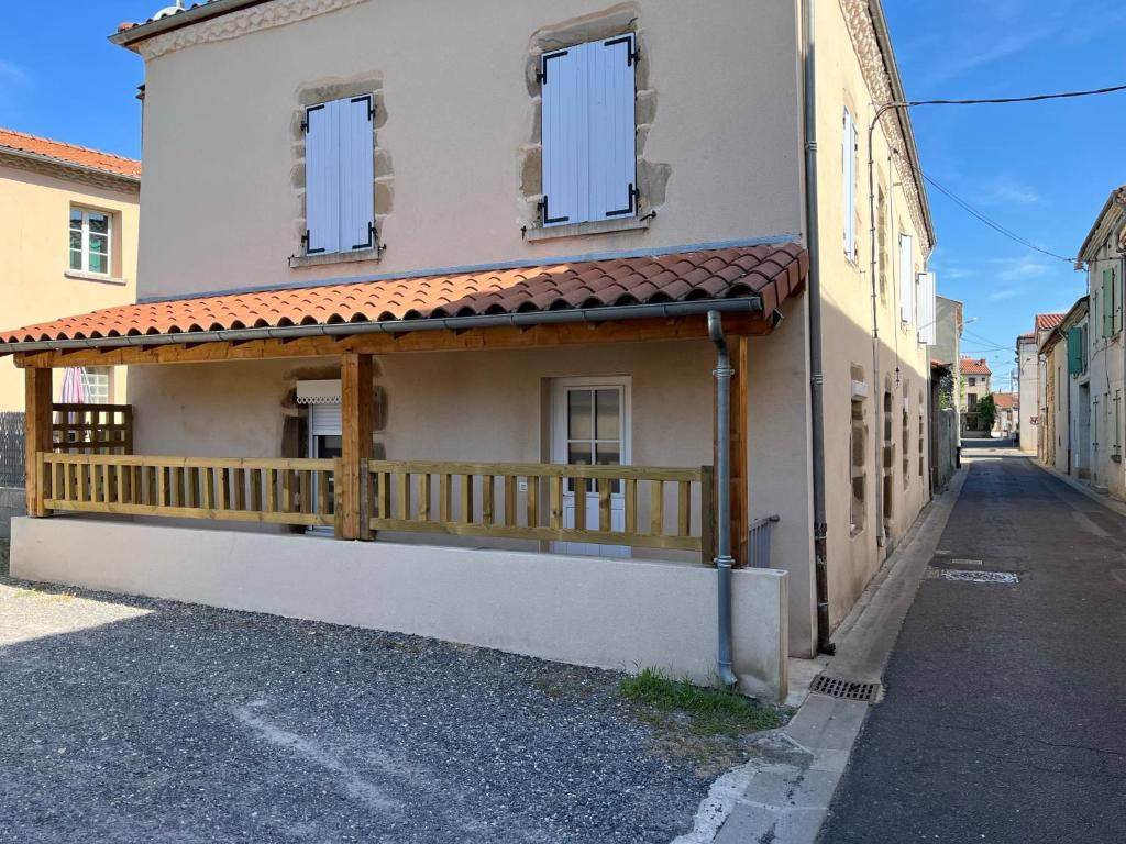 Budova, v ktorej sa apartmán nachádza