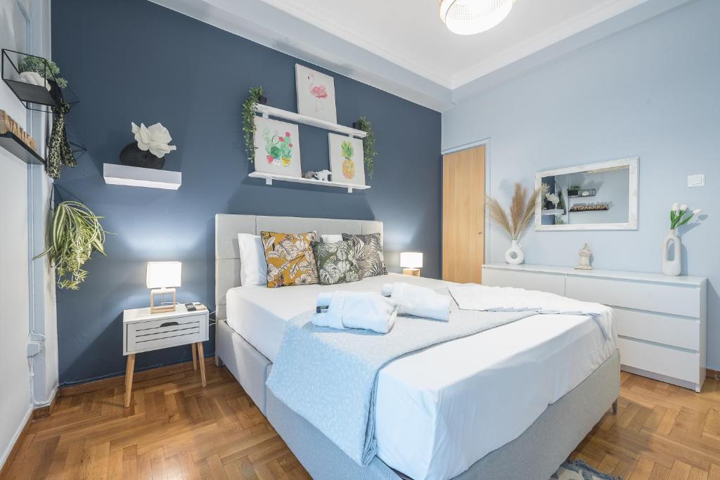 Postel nebo postele na pokoji v ubytování Urban City Apartment by CloudKeys