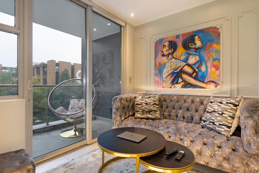 KMG Apartments at The Apex - Superior Apartment