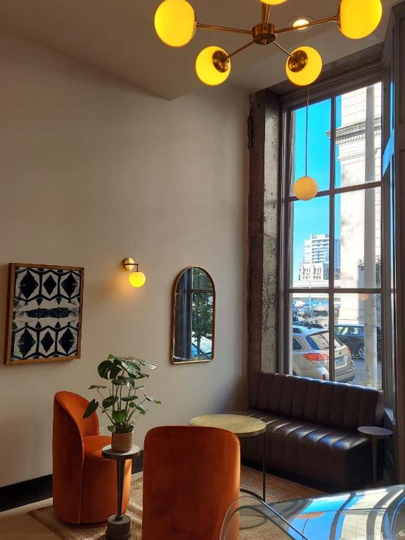 Posezení v ubytování Harlow Hotel