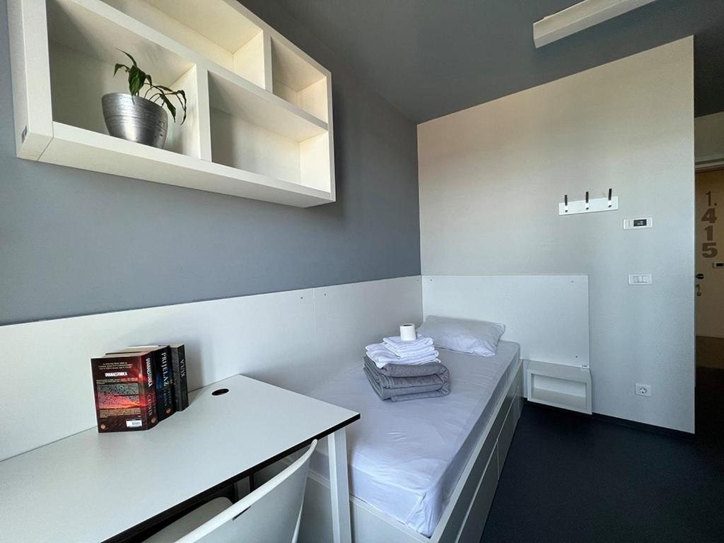 Foto Rijekas asuva majutusasutuse Hostel Trsat - Breakfast included galeriist